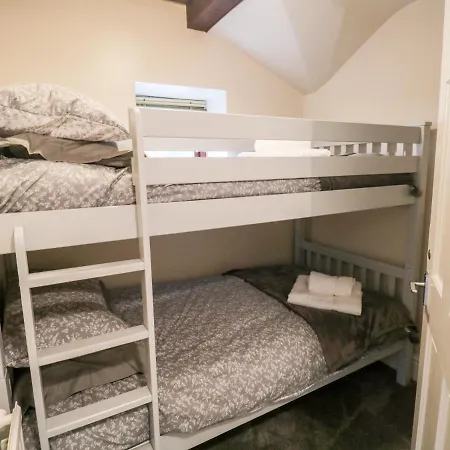 1 Queens Square Holiday home *
